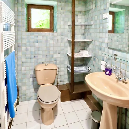 Maison De Caractere Au Calme Holiday home *