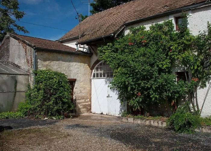 Maison De Caractere Au Calme Holiday home