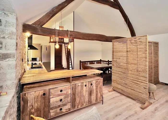 Maison De Caractere Au Calme Holiday home *